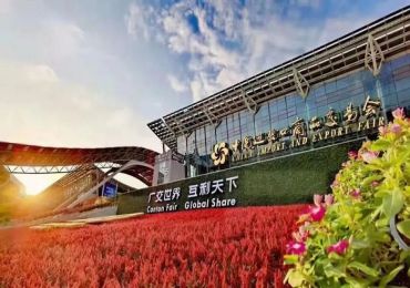 JNTECH Renewable Energy hatte einen großartigen Auftritt auf der 134. Canton Fair